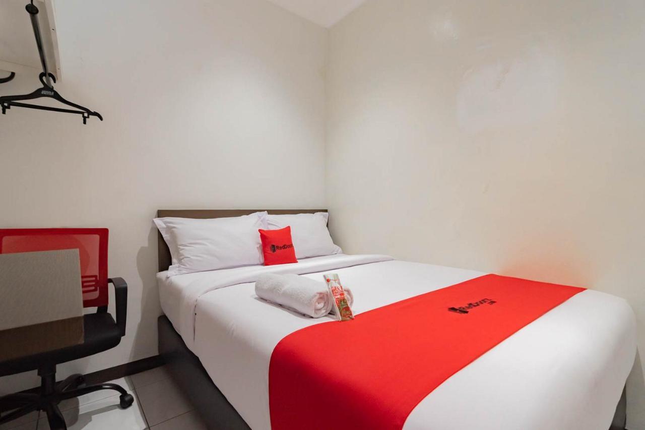 Reddoorz Plus @ Pakuan Residence Tajur Bogor Exterior foto