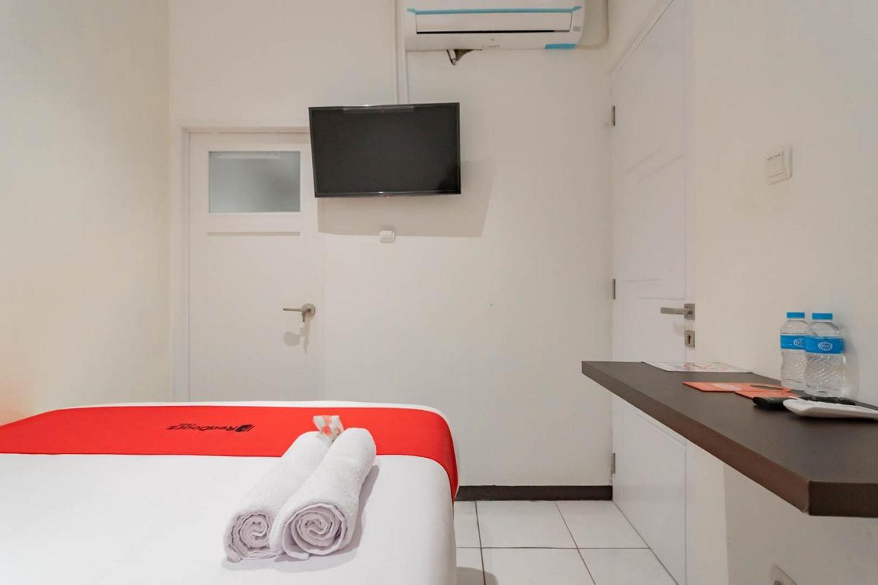 Reddoorz Plus @ Pakuan Residence Tajur Bogor Exterior foto